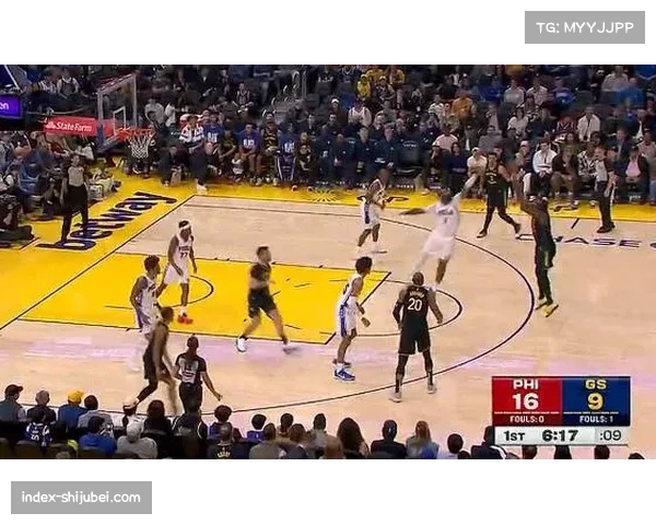 霍福德三分7中6砍22分 老将顶替格林首发效果显著